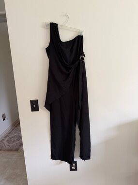 SHEIN ROMPER Women’s Black One-Shoulder  with Side Ring